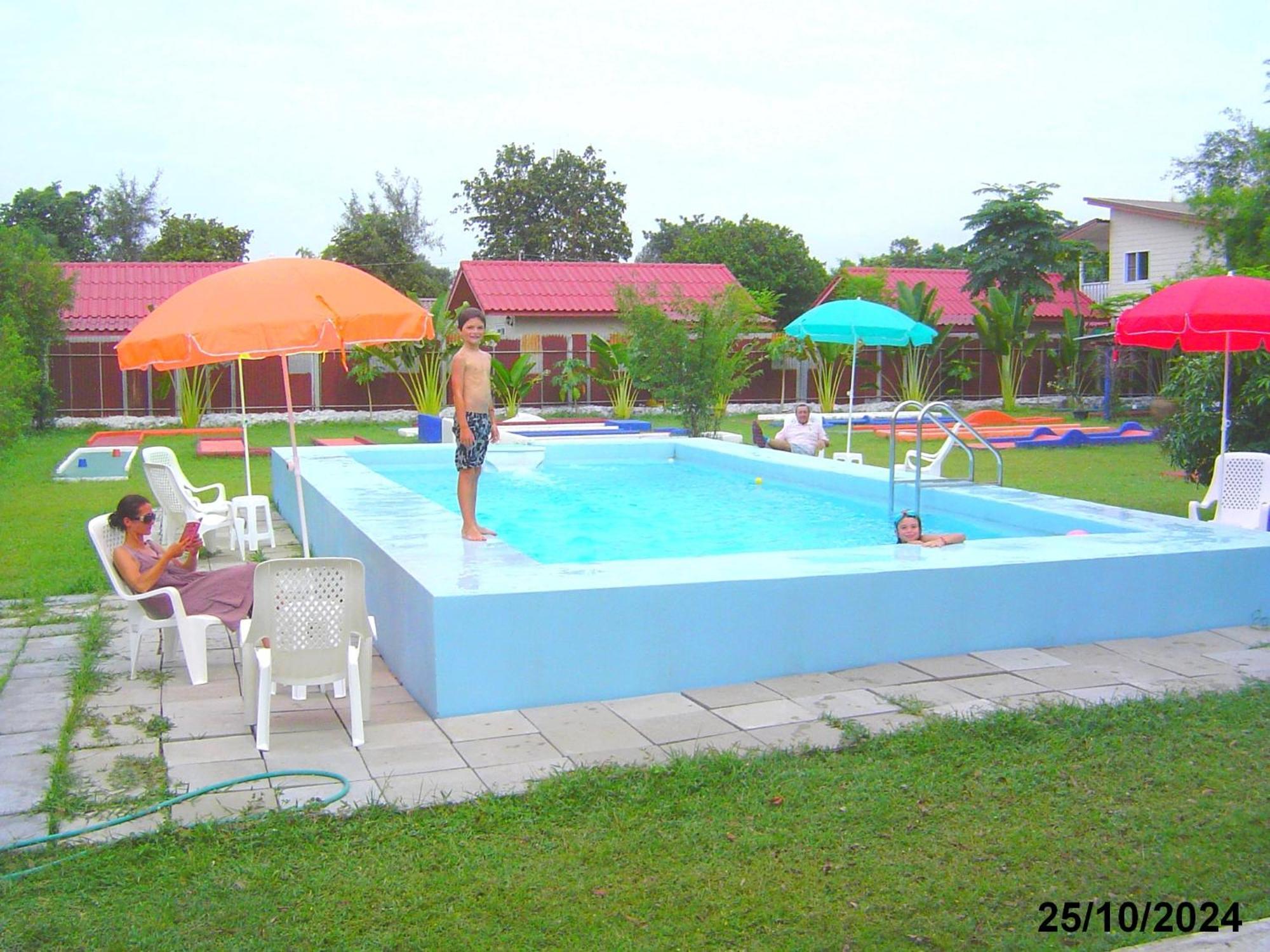 Mini-Golf **** & Resort Ubon Ratchathani Exteriör bild